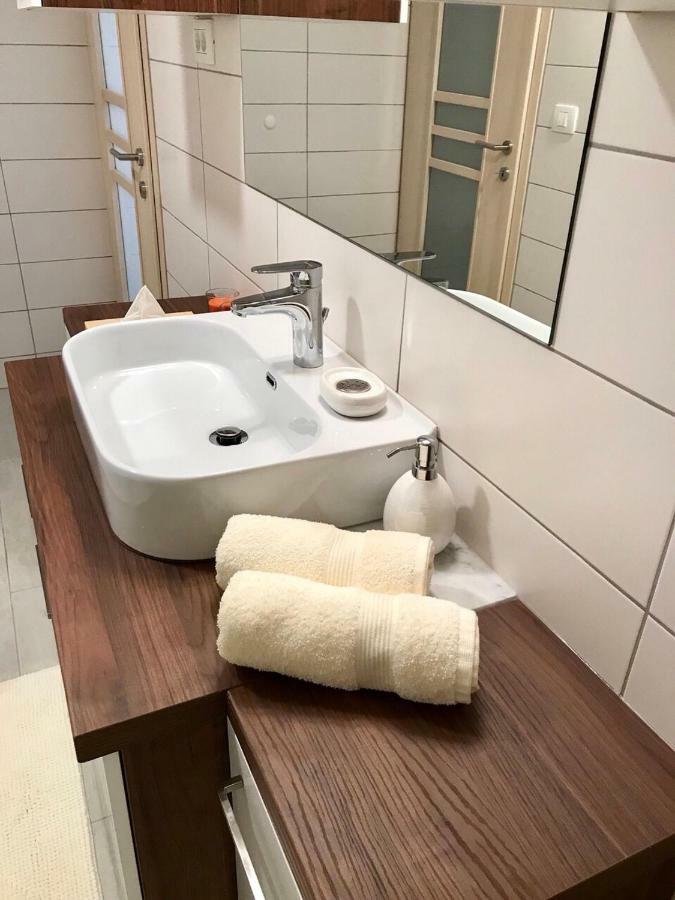 Apartma Sonja Piran Luaran gambar